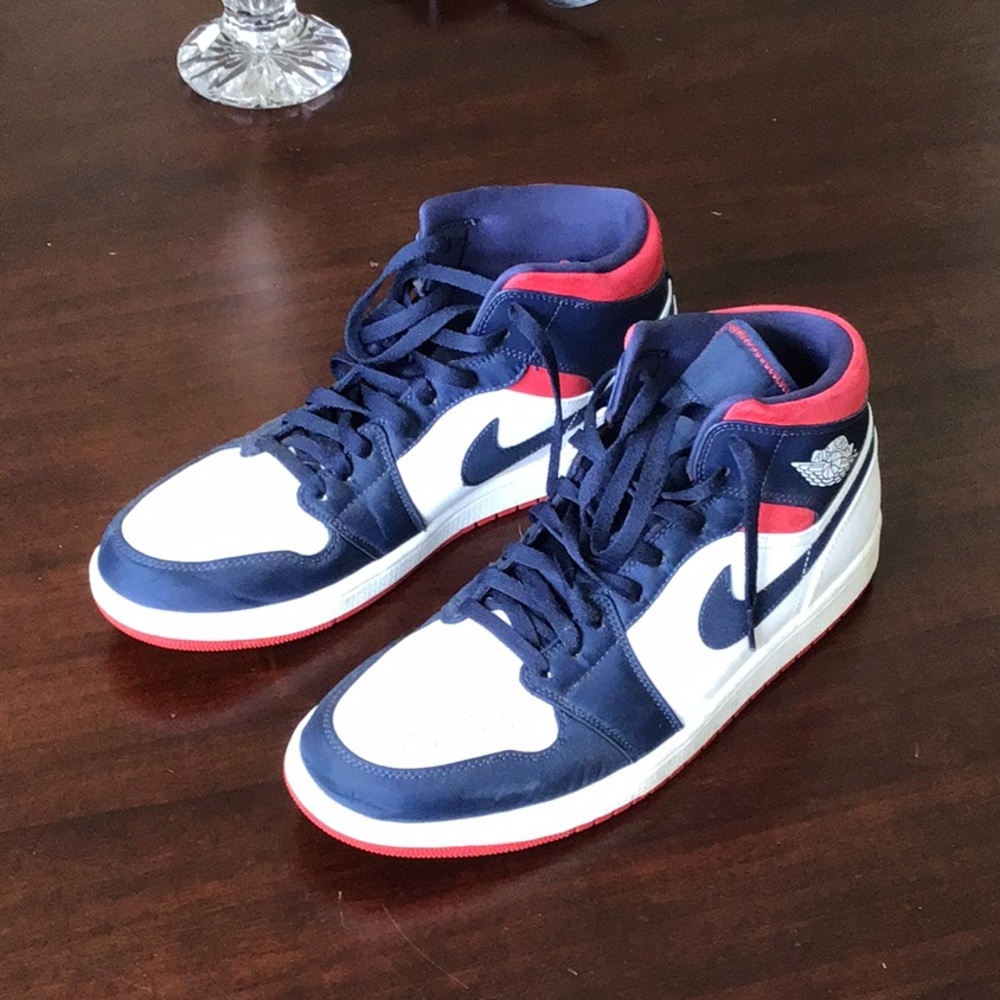 Nike Air Jordan Retro 1 Mid SE “Olympic”